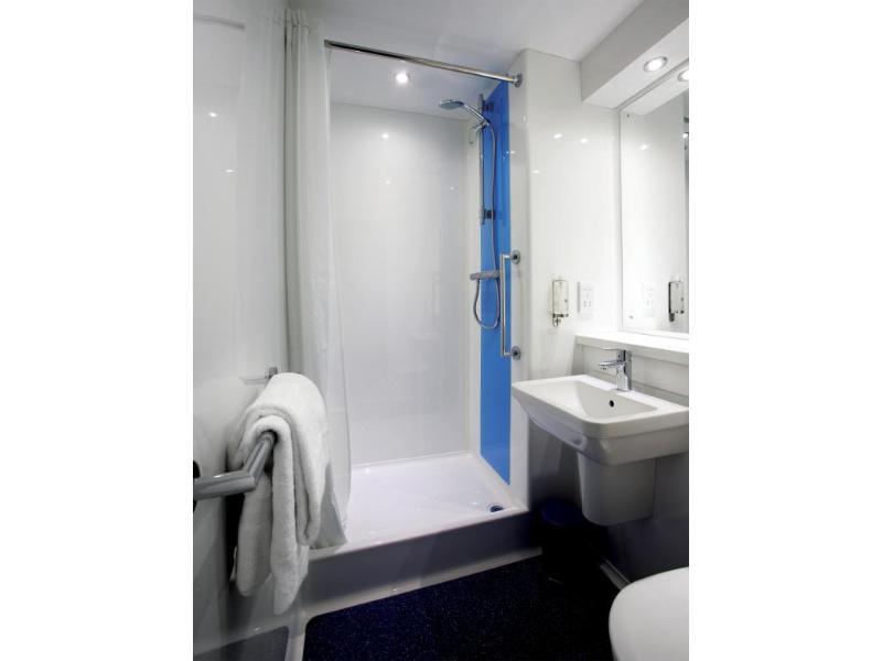 Travelodge Ryde  Esterno foto